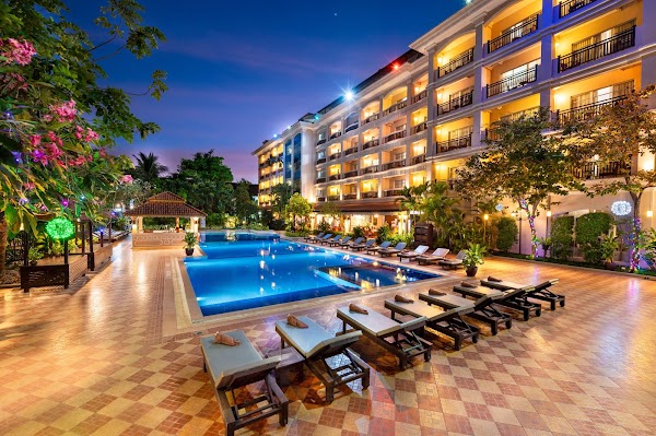 Hotel Somadevi Angkor Resort & Spa /Similar