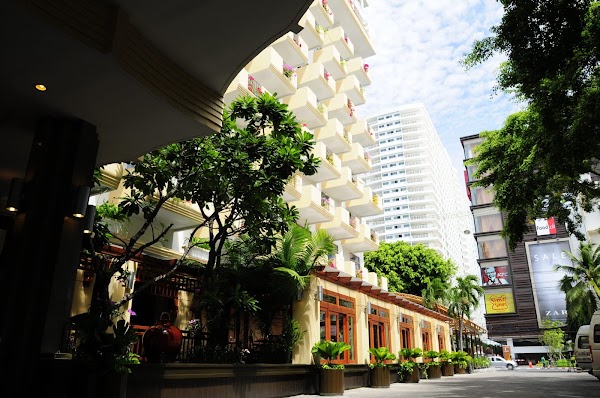 Golden Beach Pattaya Hotel/Similar